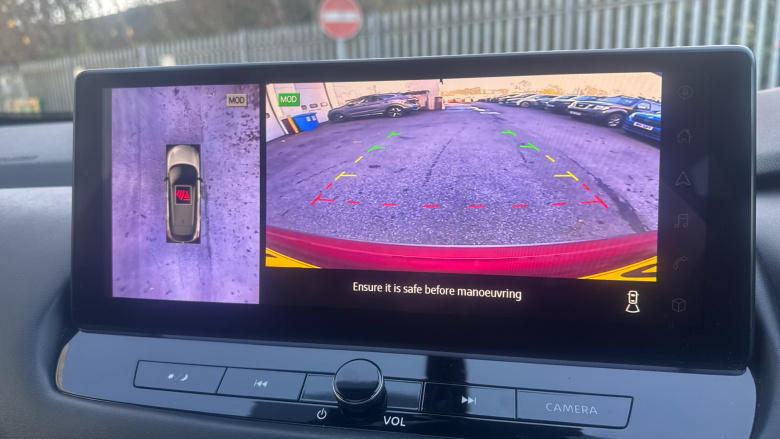 Nissan Qashqai 1.3 DiG-T MH N-Connecta 5dr Petrol Hatchback